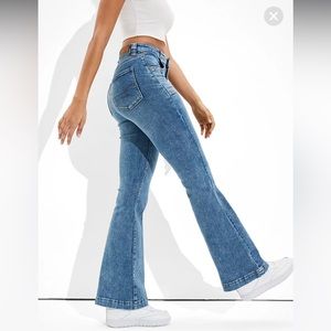 American Eagle Flare Next Level Stretch Super Hi-Rise  Flare Jeans
